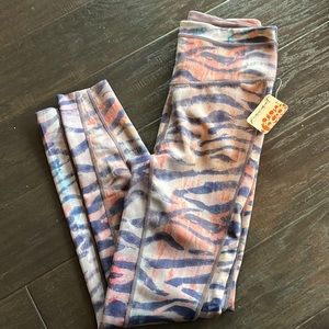 Reversible Free People Movement leggings